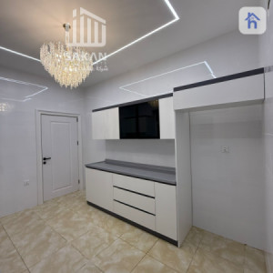 One Floor House image 3