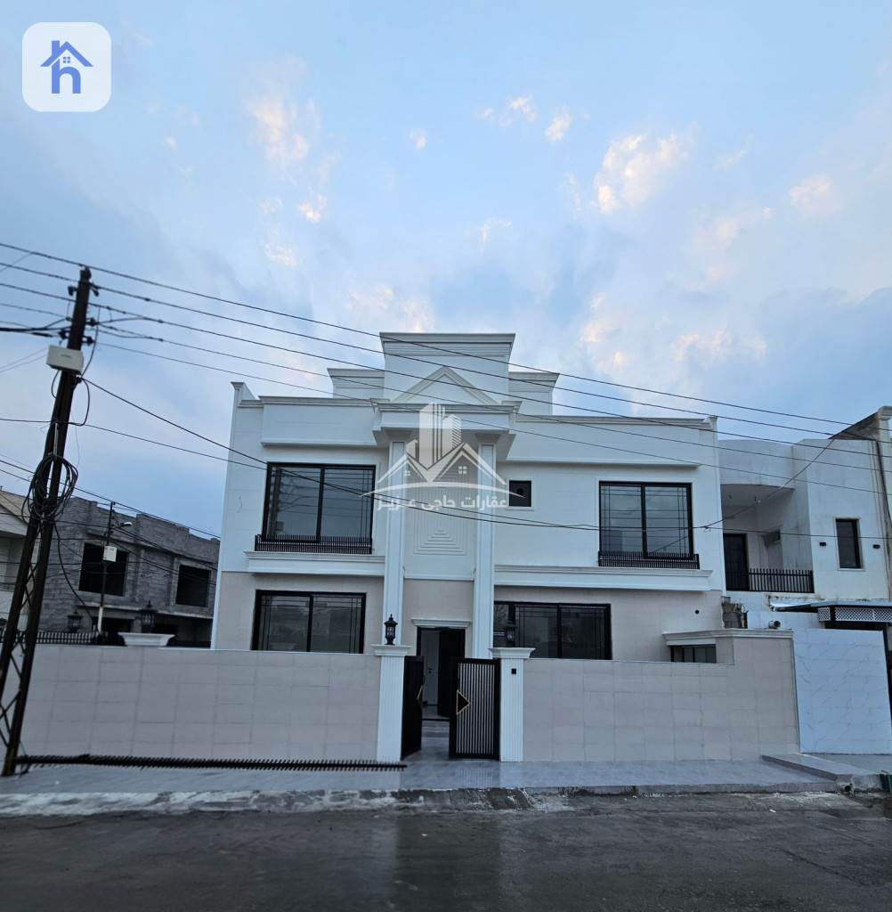 خانوو بەرامبەر باخچە