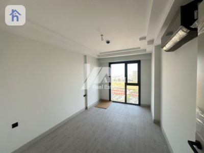 Luxurious 3-Bedroom Apartment in Rami Towers image 9