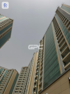 Modern Apartment in Empire Square Image 6
