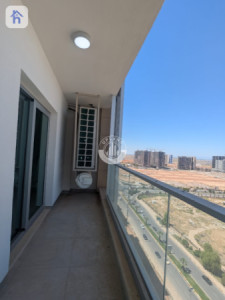 Elegant 2-Bedroom Apartment in Empire Square Resim 13