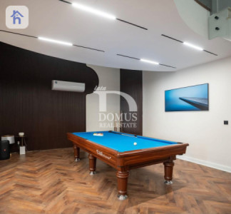 Family Home with Elegant Design image 8