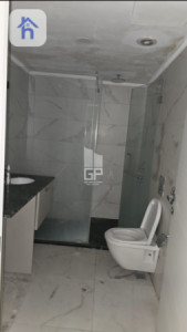 Modern One-Bedroom Apartment image 5