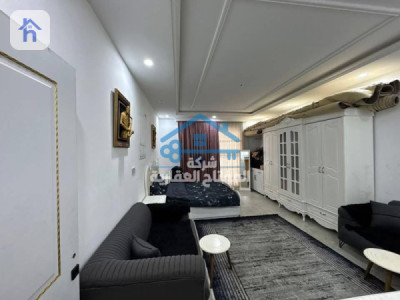 Spacious house with garden Image 11