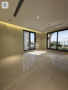 Luxurious Family Home in Ganjan City image 25