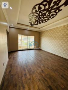 Luxury House Image 7