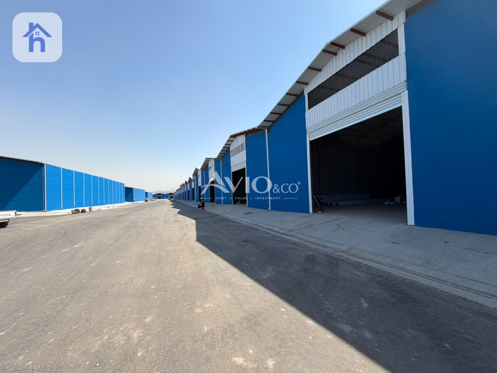 Warehouse (450m²)