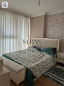 Modern Apartment in Star Towers Image 5