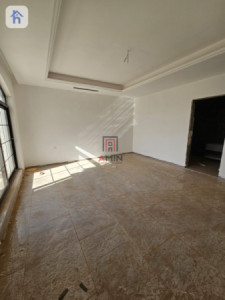 Elegant House with Multiple Rooms Resim 15