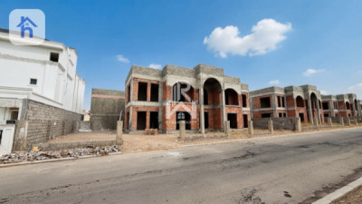 Structure (600m²) image 2