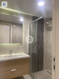 Modern and Cozy Apartment in Empire Square Image 7