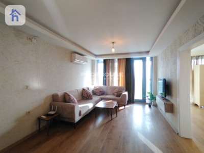 شوقەیەکی ئارام بۆ یەک ژووری نوستن لەگەڵ دیمەنێکی جوان image 1