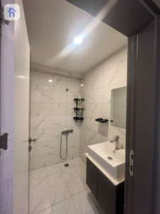 Spacious Apartment in Prime Location image 7