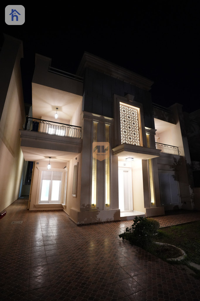 Modern 5-bedroom house for rent Image 2