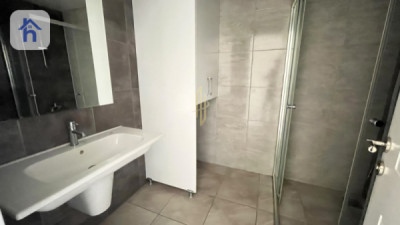 Modern 1-Bedroom Apartment in Erbil Image 6