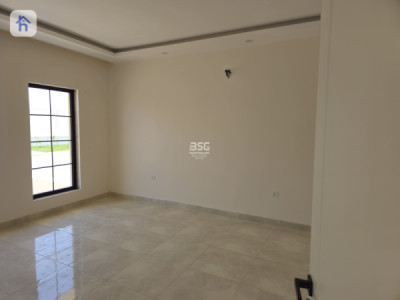 Spacious house in Slava City 2 Resim 14