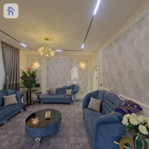 Luxury House with 360° Image 8