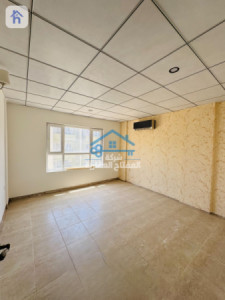 Spacious Apartment with 2 Bedrooms Resim 4
