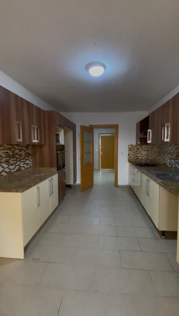 Luxurious 3-Bedroom Apartment