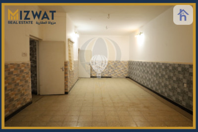 Spacious Commercial Property in Karada Resim 4