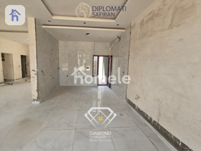 Family House with Multiple Rooms Image 4