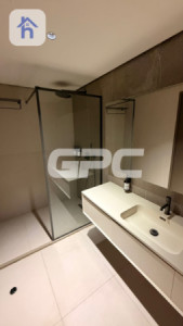 Modern Apartment image 10