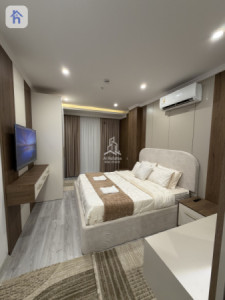 Modern 3 Bed Apartment with Views image 8