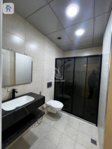 شوقەیەکی مۆدێرن بە دوو ژووری نوستن لە هەولێر وێنە 11