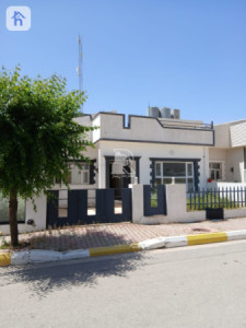 One Floor House image 1