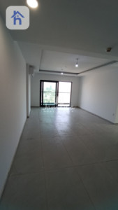 Spacious 2 BR Apartment Image 6