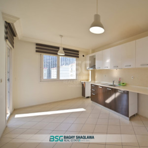 Spacious Apartment in Empire Royal Image 3