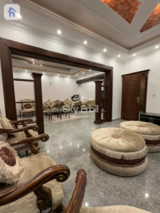 Large Family House in Dream City image 8
