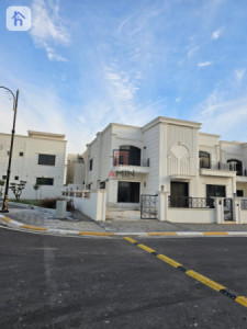 5 Bedroom House for Sale image 1