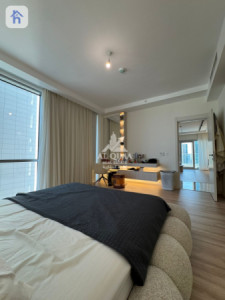 Modern 2-Bedroom Apartment in Empire Square image 12