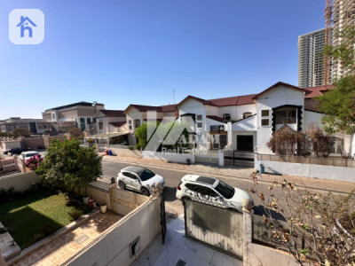 Spacious House in Italian Village 1, Erbil Image 15