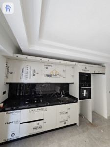 Luxurious Apartment in Prime Location Image 5