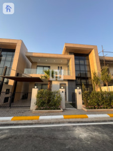 منزل واسع في قرية اسكو image 1