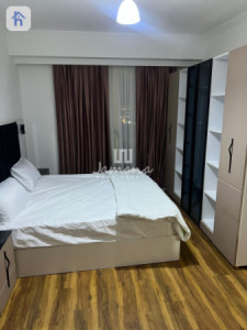 Elegant Apartment in Prime Location Image 6