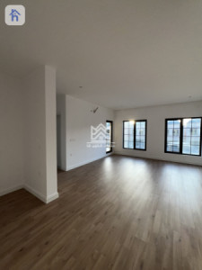 Spacious house in Spanish Village 2 image 14
