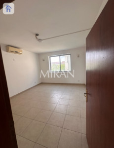 خانوویەکی فراوان لە گوندی ئینگلیزی وێنە 7