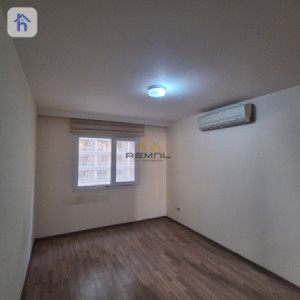 Spacious 3 Bedroom Apartment for Sale image 9