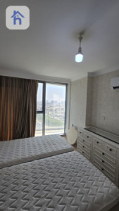 Modern Apartment with Prime Location Resim 5