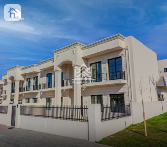 Luxury House Image 3