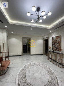 Spacious Family Home with Modern Amenities Resim 4