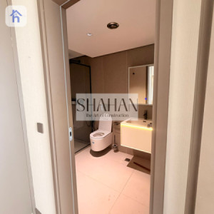 شقة عصرية مع إطلالات خلابة صورة 4