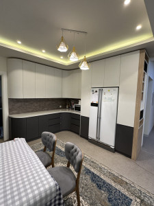 Modern House Image 7