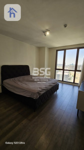 Spacious Apartment with Beautiful Views image 3