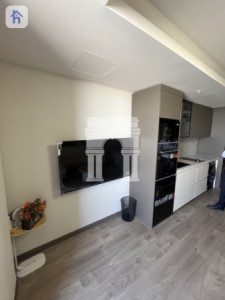 Studio Apartment image 6