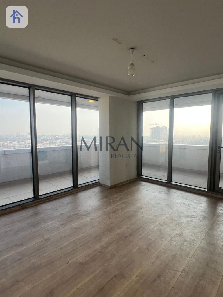 Luxurious One-Bedroom Apartment