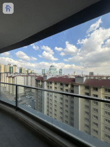 شوقەیەکی یەک ژووری نوستن ڕاخراو لە ئیمپایەر پیرڵ تاوەرز وێنە 10